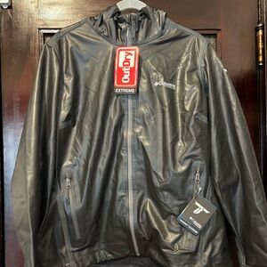Columbia Black Woman's Raincoat